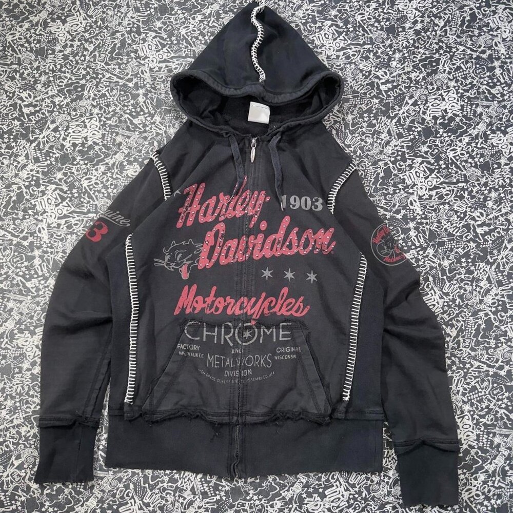 Rare Y2K Harley-Davidson studded zip-up hoodie (women’s large)